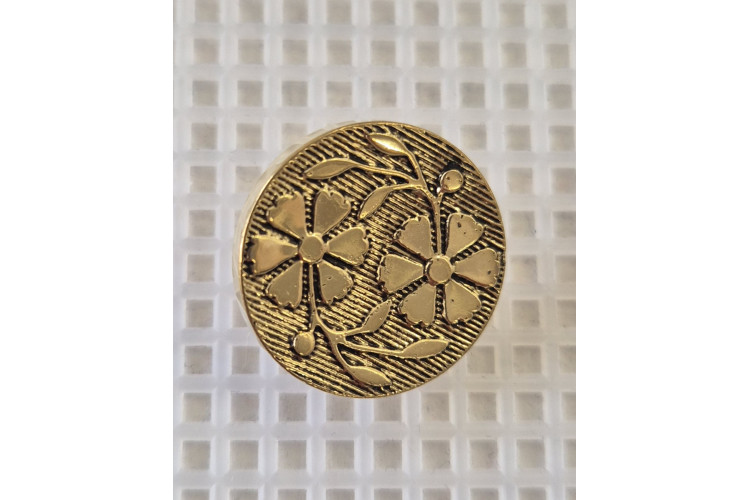 Gold Embossed Flower, 21mm Shank Button