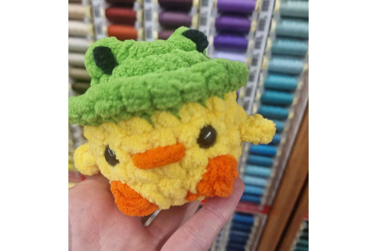 Handmade by Hayleigh - Ducky in hat Large