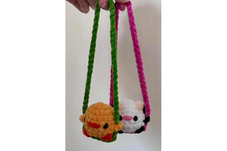 Handmade by Hayleigh - Hanging Pets