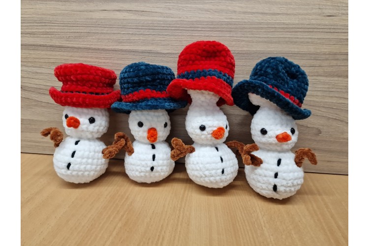 Handmade by Hayleigh - Snowmen Pops