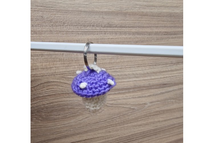 Handmade by Hayleigh - Keyring - Mushroom