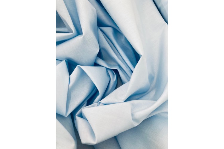 Light Blue Polycotton 112cm Wide 80% Polyester, 20% Cotton