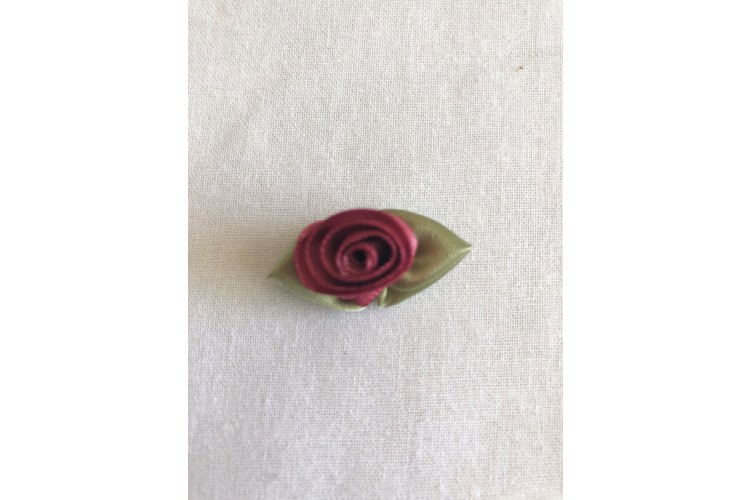 Satin Rose Medium